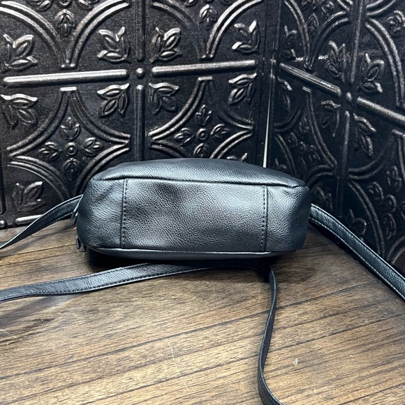 Nine West Crossbody - Picture 6 of 12
